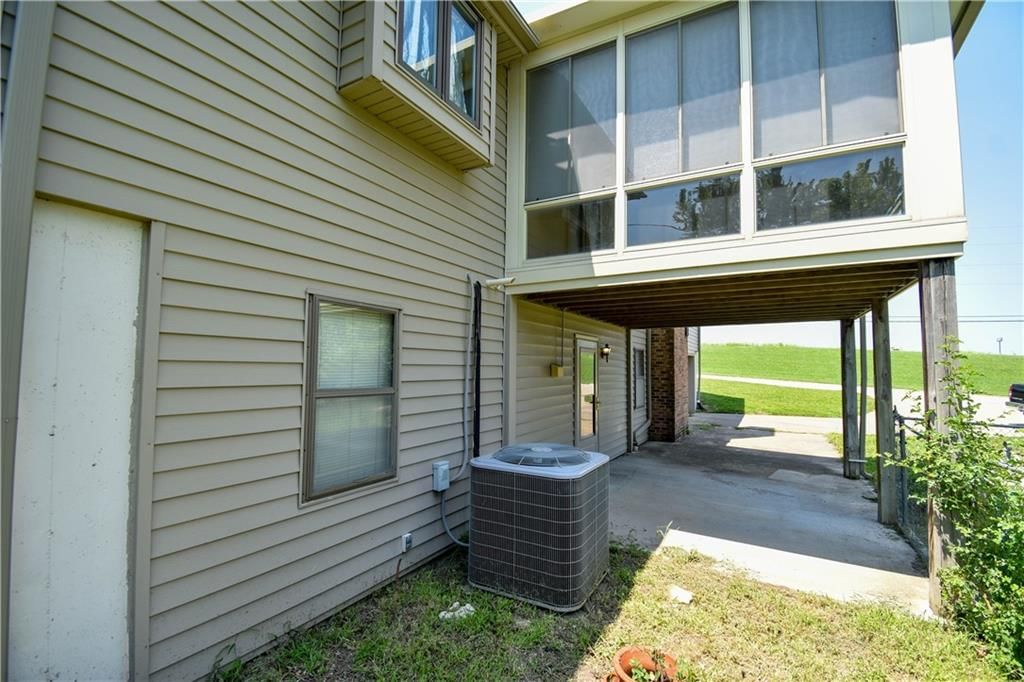 501 SW Mitchell Street — photo 50