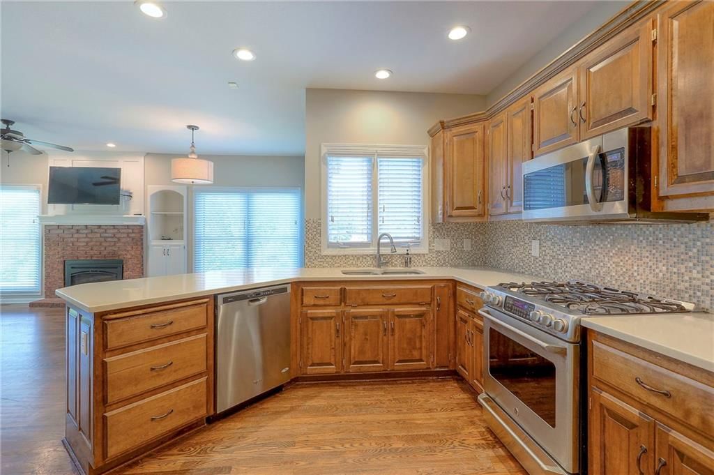14802 Lake Pointe Court — photo 28