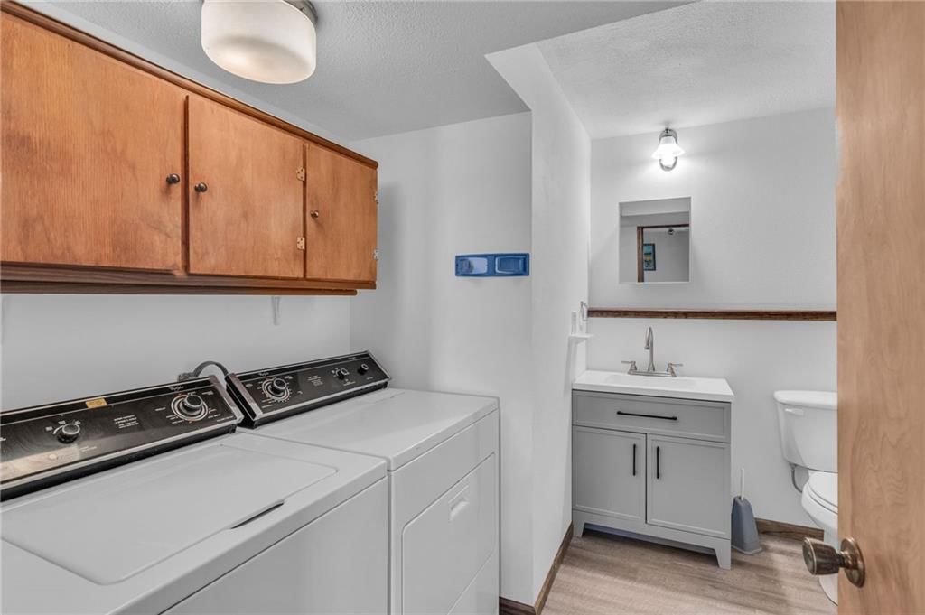 806 Lake Manor Drive — photo 23