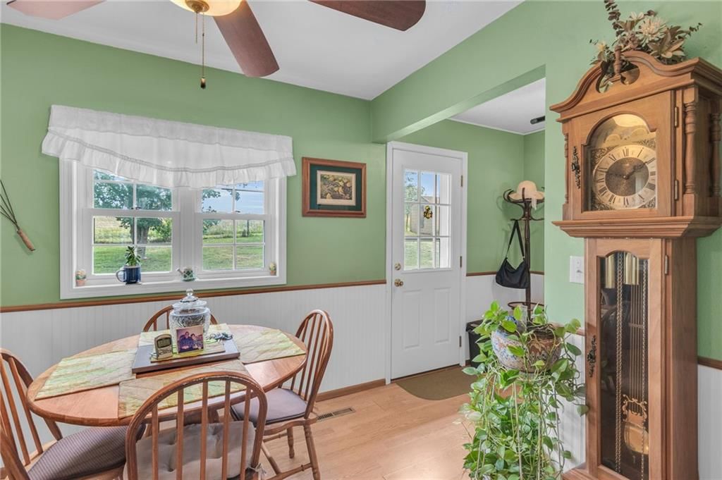 806 Lake Manor Drive — photo 8