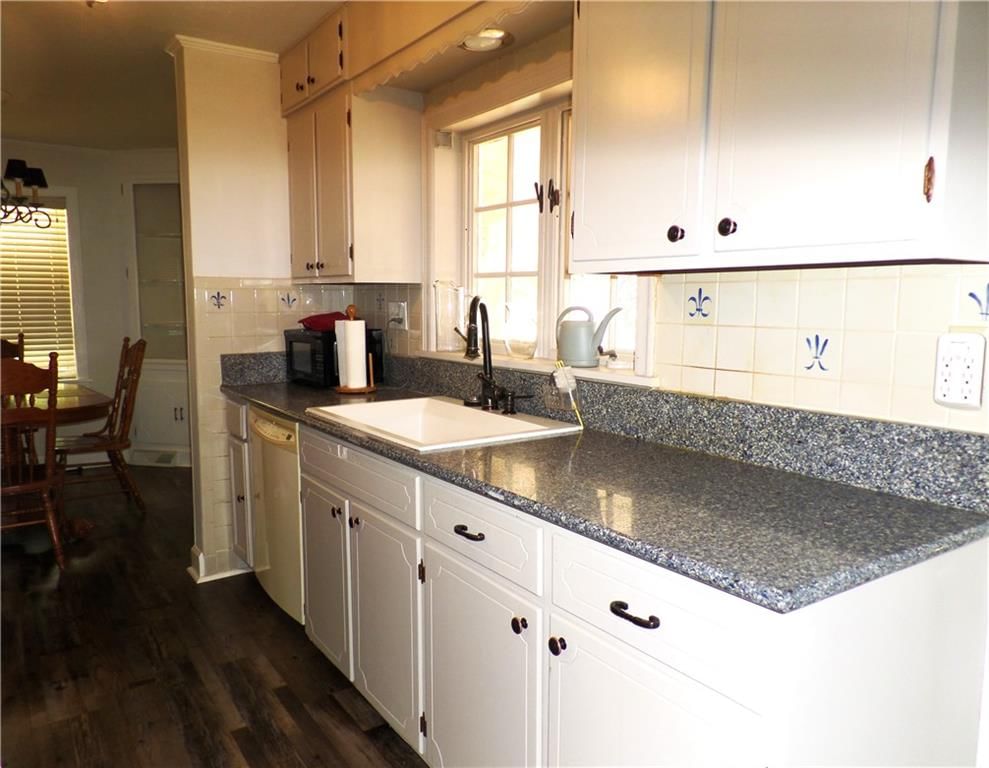 2603 S 23rd Street — photo 17