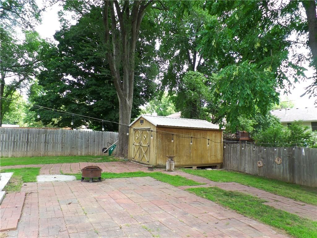 2603 S 23rd Street — photo 32