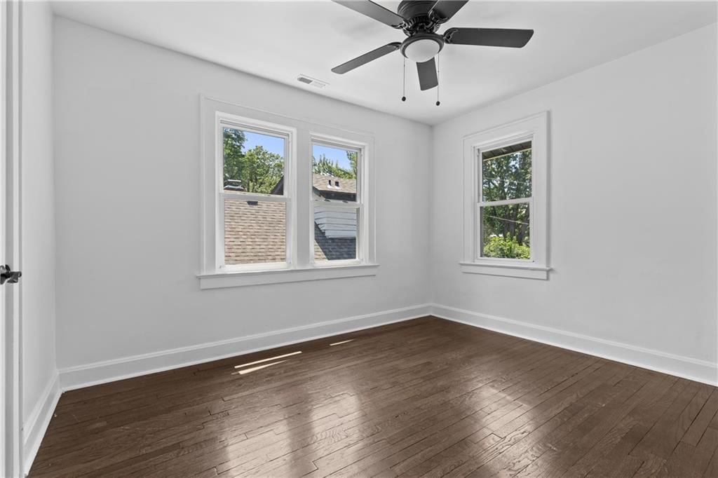 5526 Woodland Avenue — photo 13