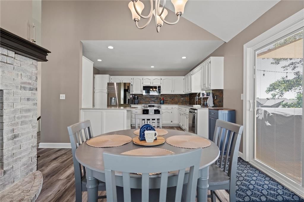 121 E Calico Drive — photo 12