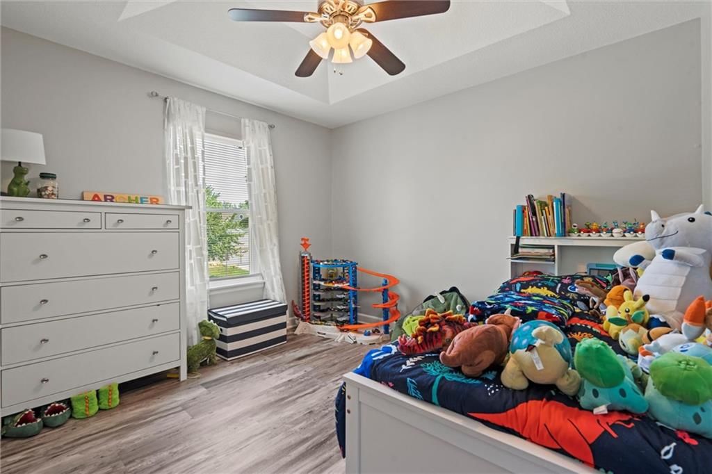 121 E Calico Drive — photo 21