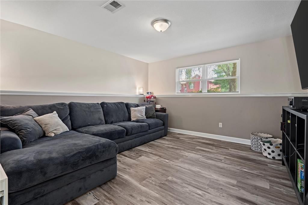 121 E Calico Drive — photo 26