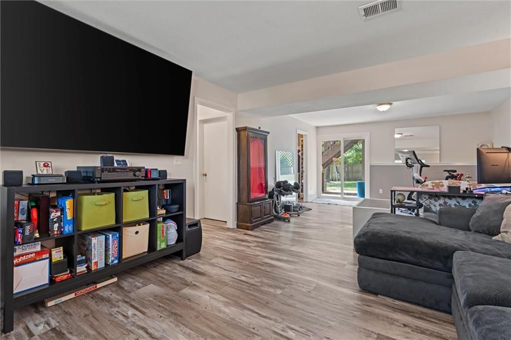 121 E Calico Drive — photo 27