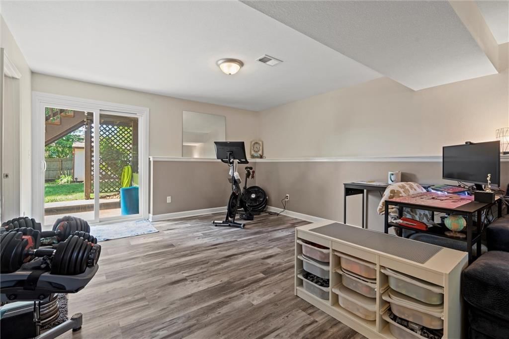 121 E Calico Drive — photo 28