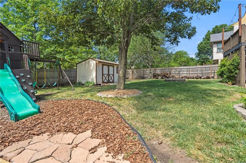 121 E Calico Drive — photo 33