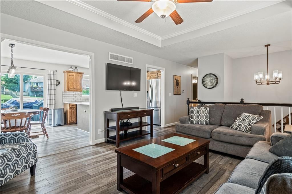 7209 BRYAN Way — photo 4