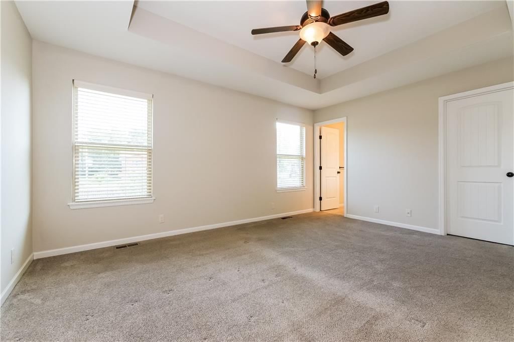 523 S Walnut Street — photo 12