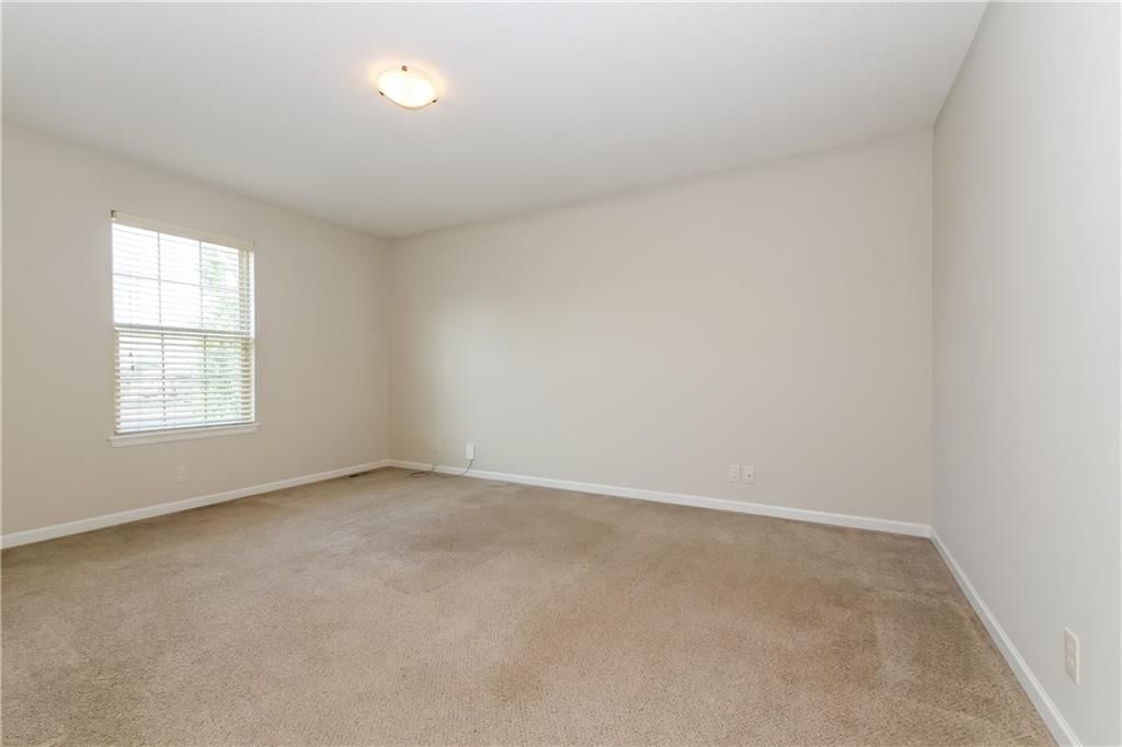 523 S Walnut Street — photo 18