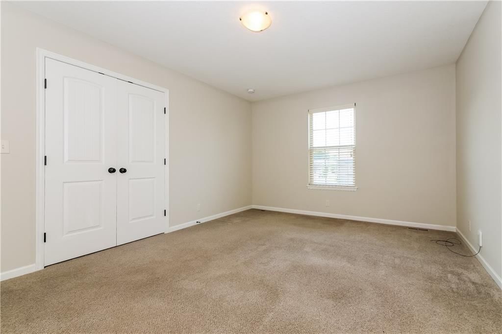 523 S Walnut Street — photo 19
