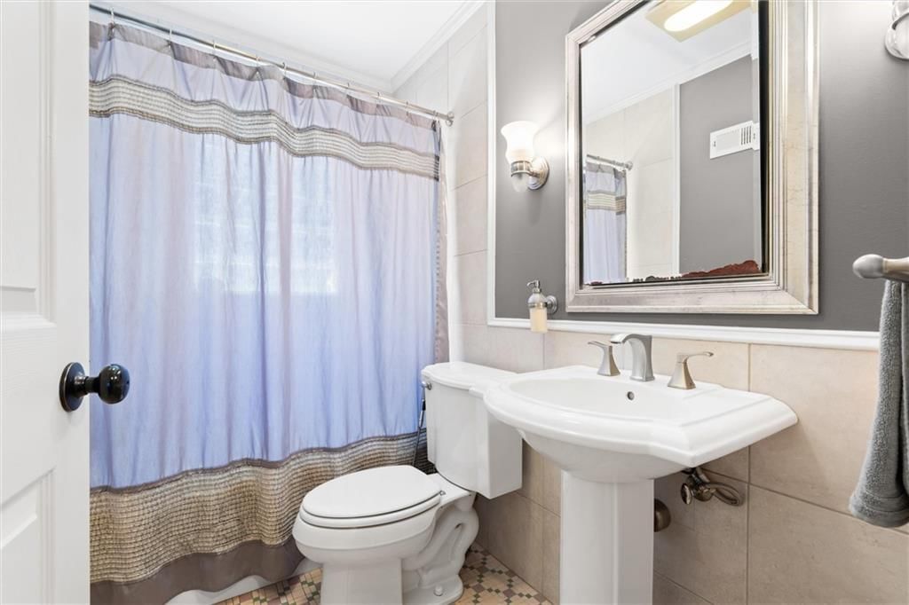 7412 WALNUT Street — photo 32