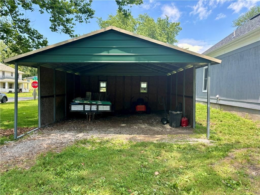 402 E McPherson Street — photo 3