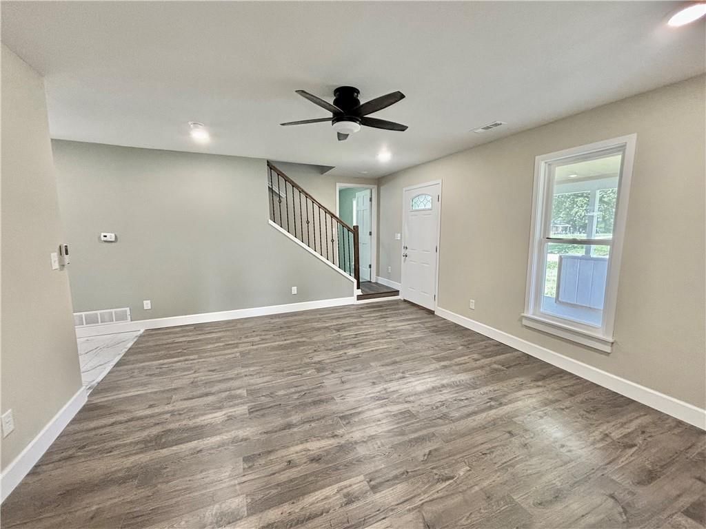 402 E McPherson Street — photo 4