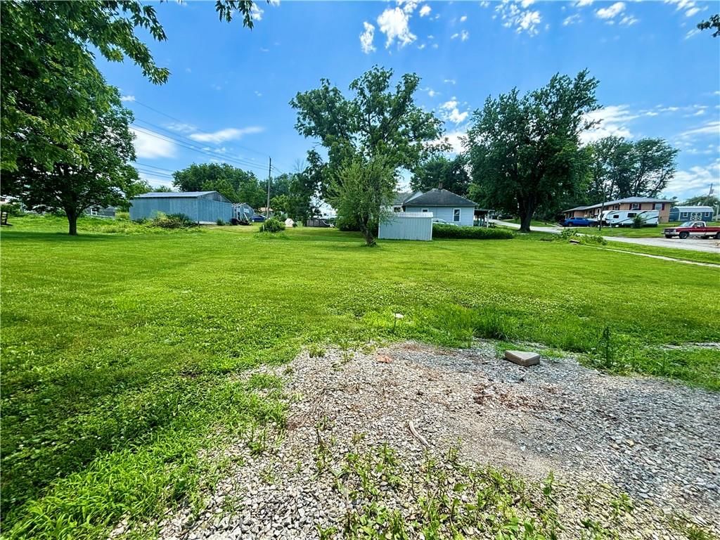 402 E McPherson Street — photo 33