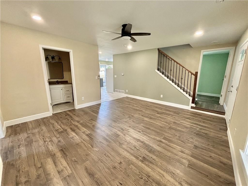 402 E McPherson Street — photo 7