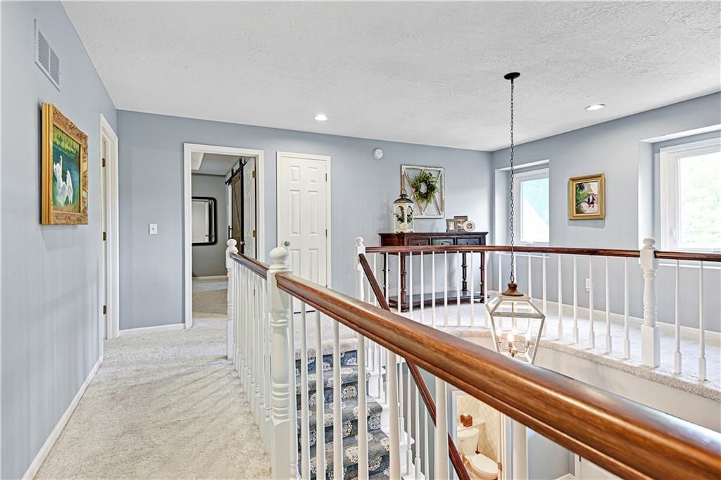 401 NW Cottonwood Drive — photo 18