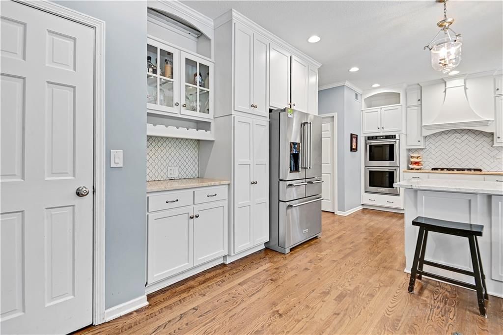 401 NW Cottonwood Drive — photo 10