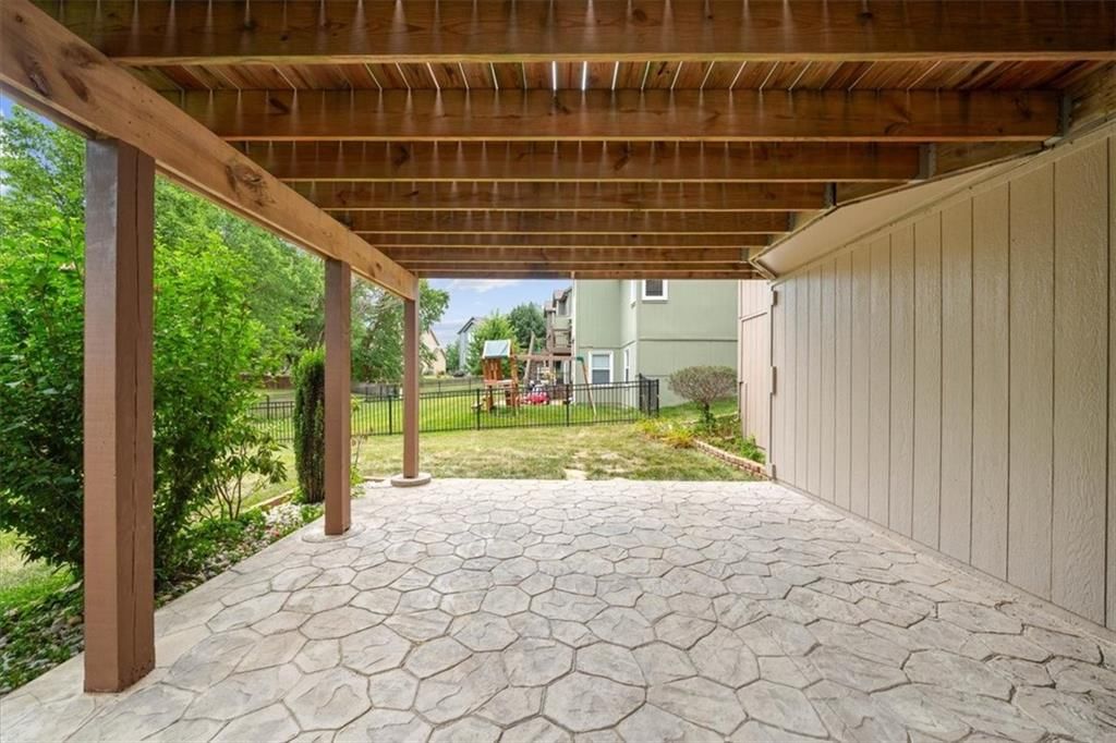 14339 Bond Street — photo 39