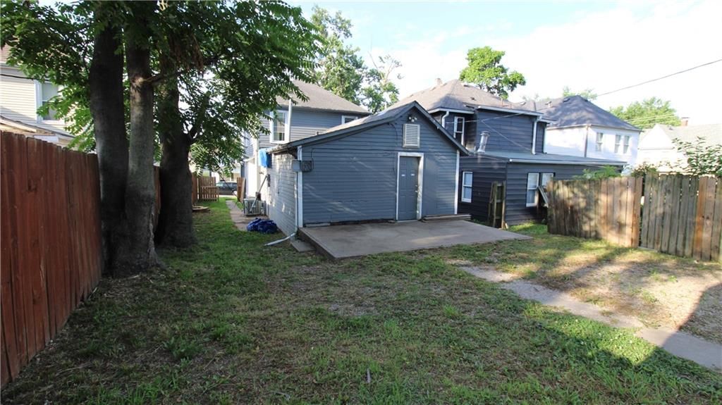 1046 SANDUSKY Avenue — photo 30