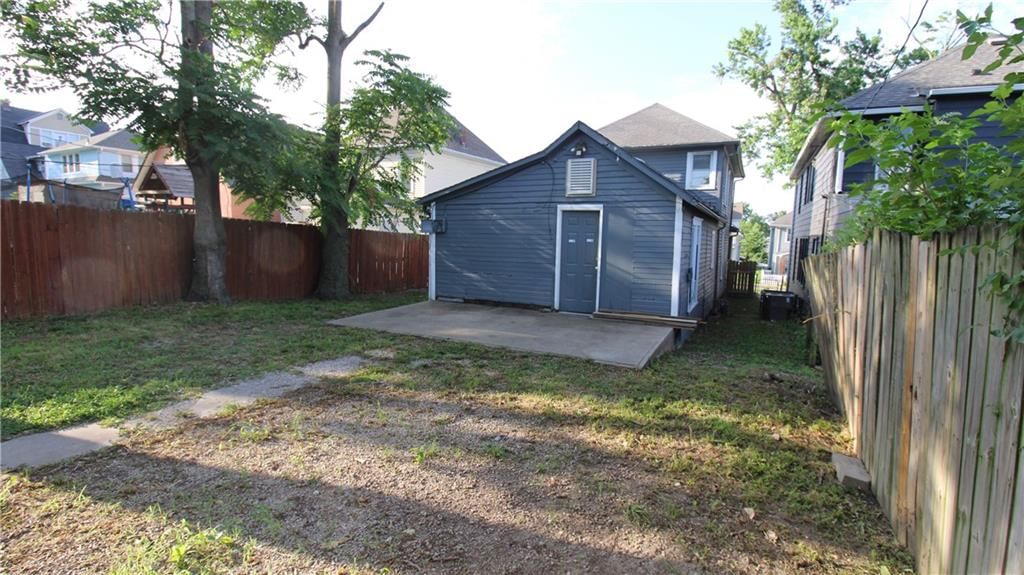 1046 SANDUSKY Avenue — photo 31