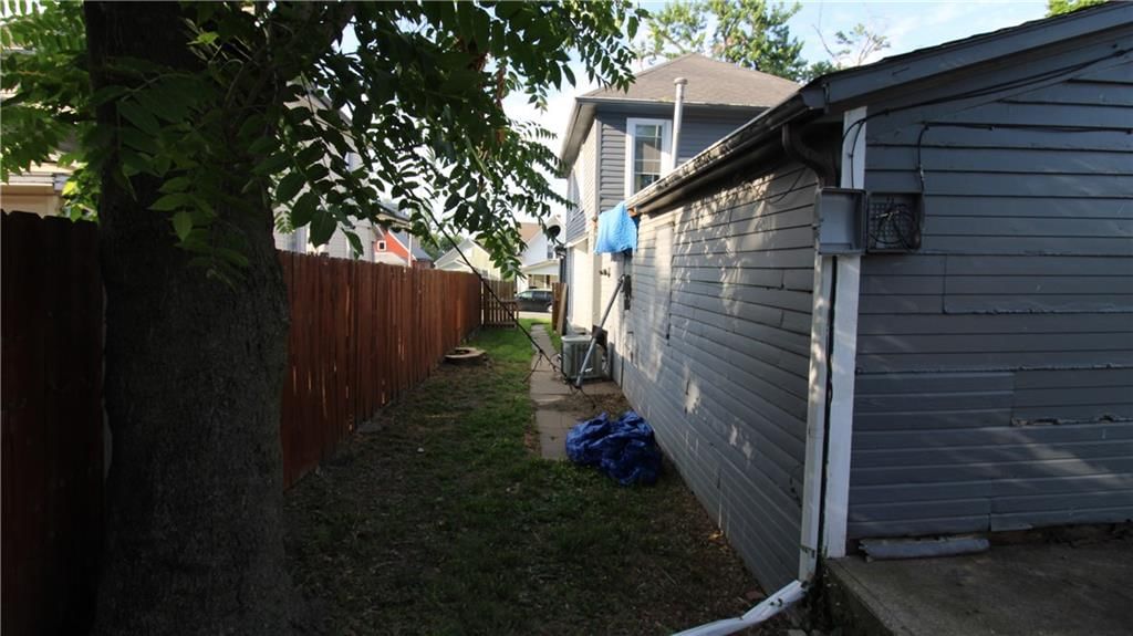 1046 SANDUSKY Avenue — photo 32