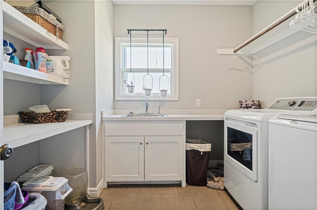 11151 Locust Lane — photo 29
