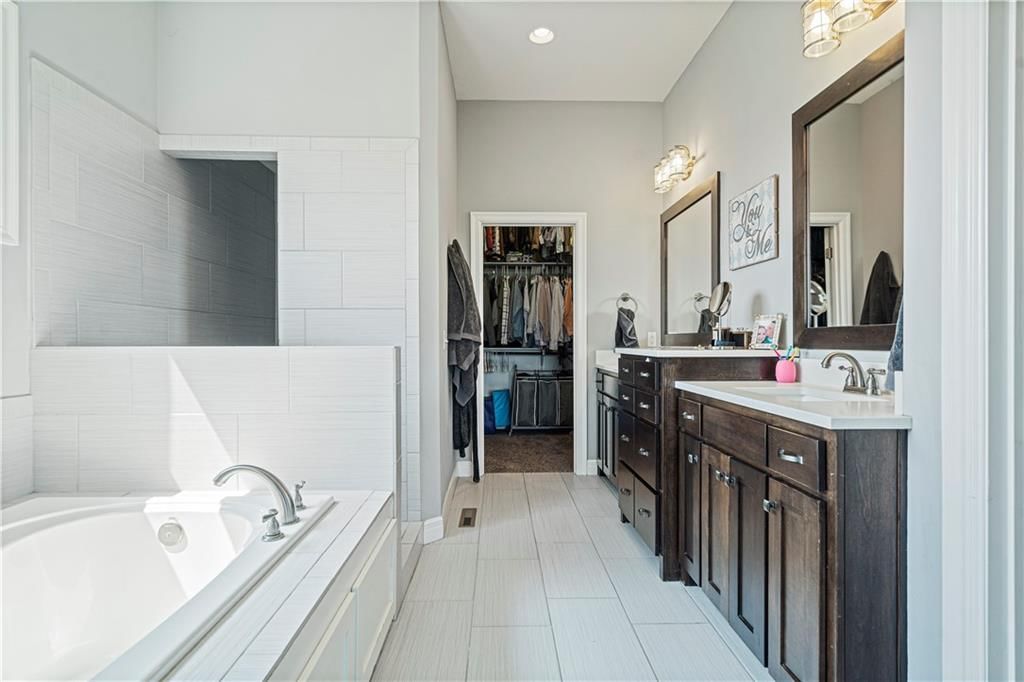 11151 Locust Lane — photo 47