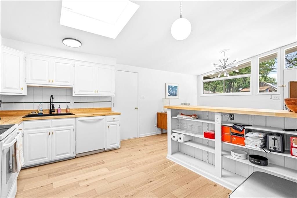 6213 W 75th Street — photo 18