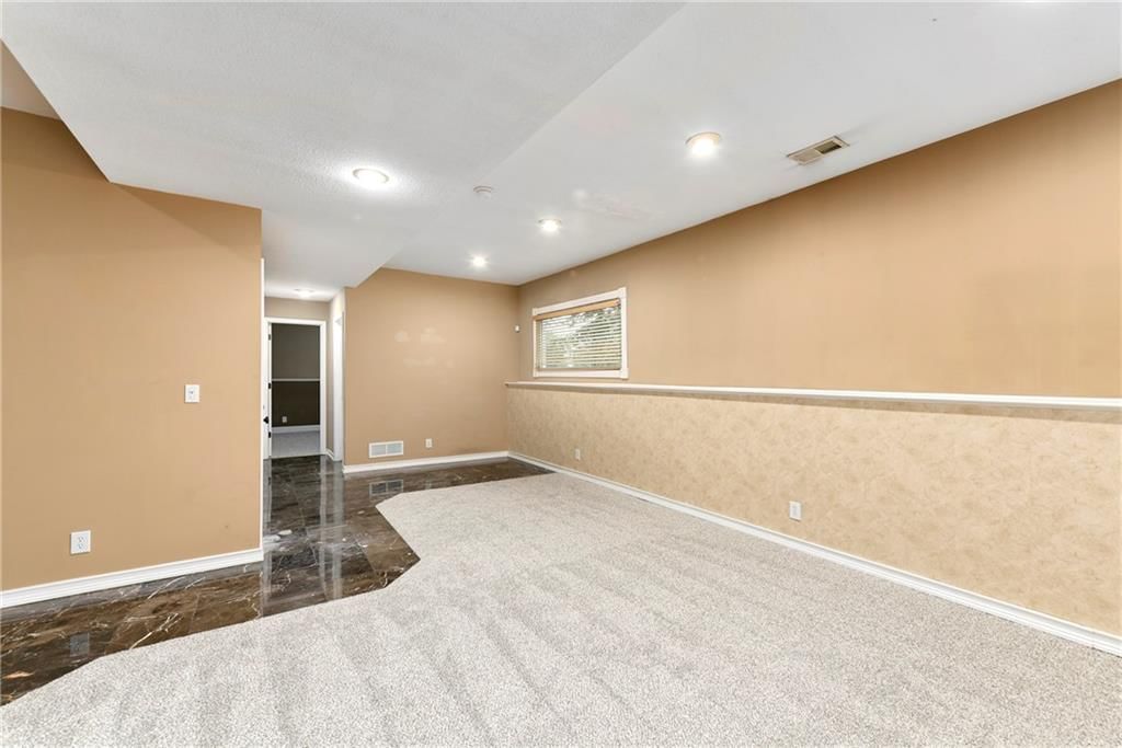 5416 Noble Street — photo 35