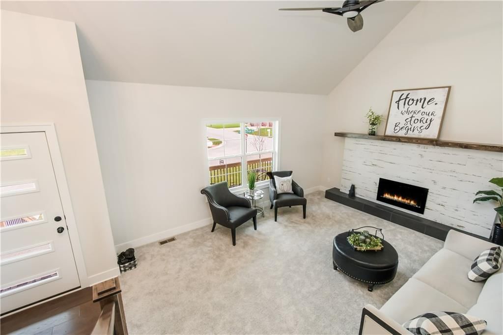 3923 SE Valley Forge Drive — photo 11