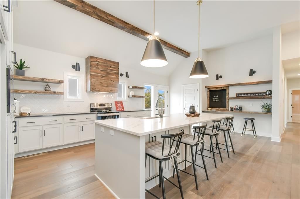 3923 SE Valley Forge Drive — photo 15