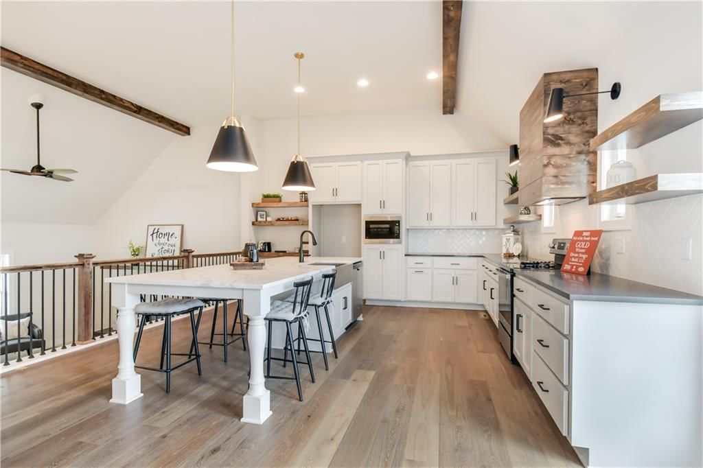 3923 SE Valley Forge Drive — photo 16