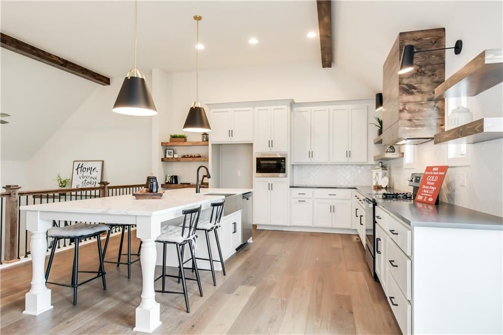 3923 SE Valley Forge Drive — photo 17
