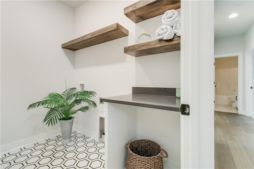 3923 SE Valley Forge Drive — photo 29