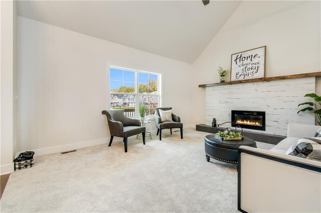 3923 SE Valley Forge Drive — photo 9