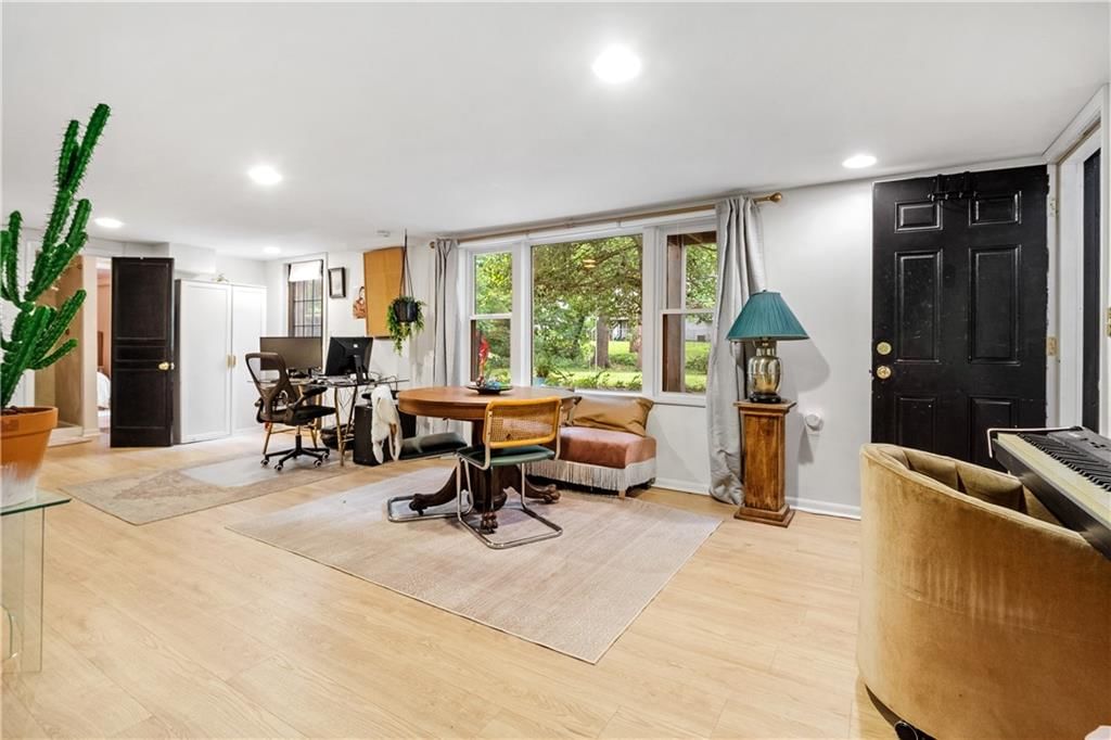 11010 Mcgee Street — photo 24