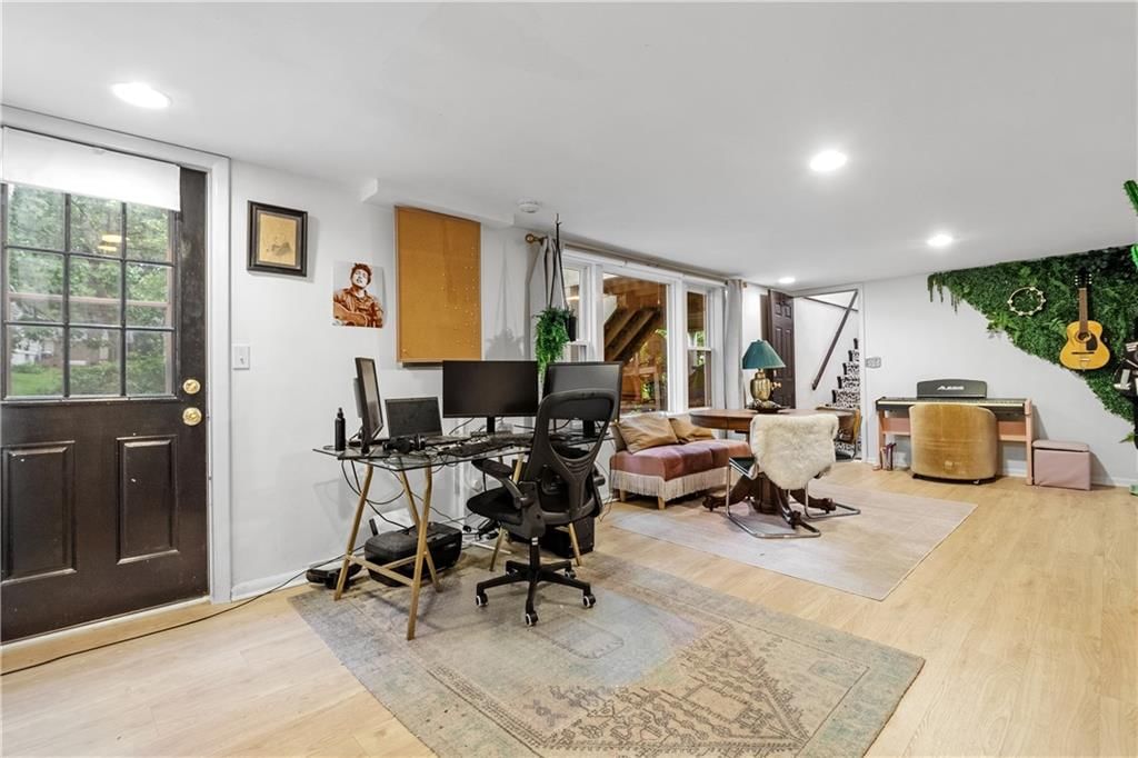 11010 Mcgee Street — photo 25