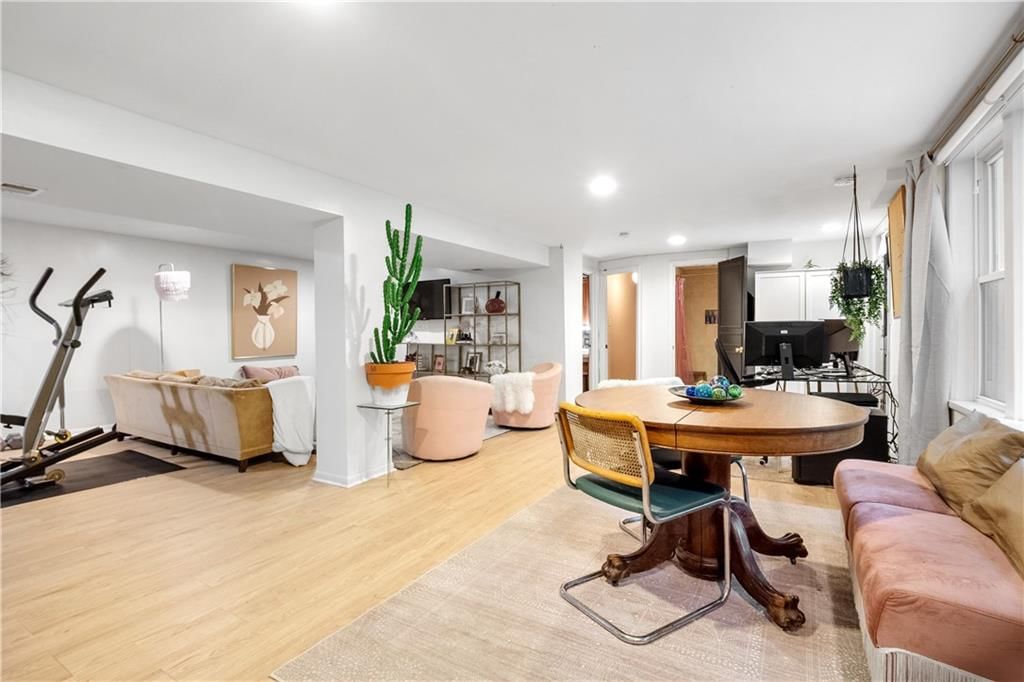 11010 Mcgee Street — photo 27
