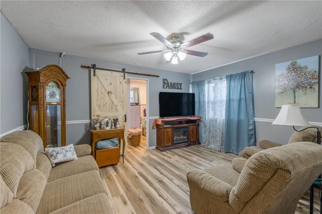 4 Maple Circle — photo 9