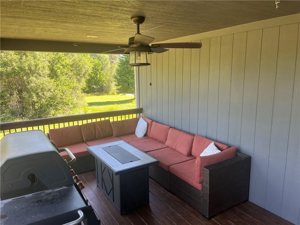 739 Hurley Street — photo 13