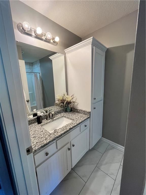 739 Hurley Street — photo 10