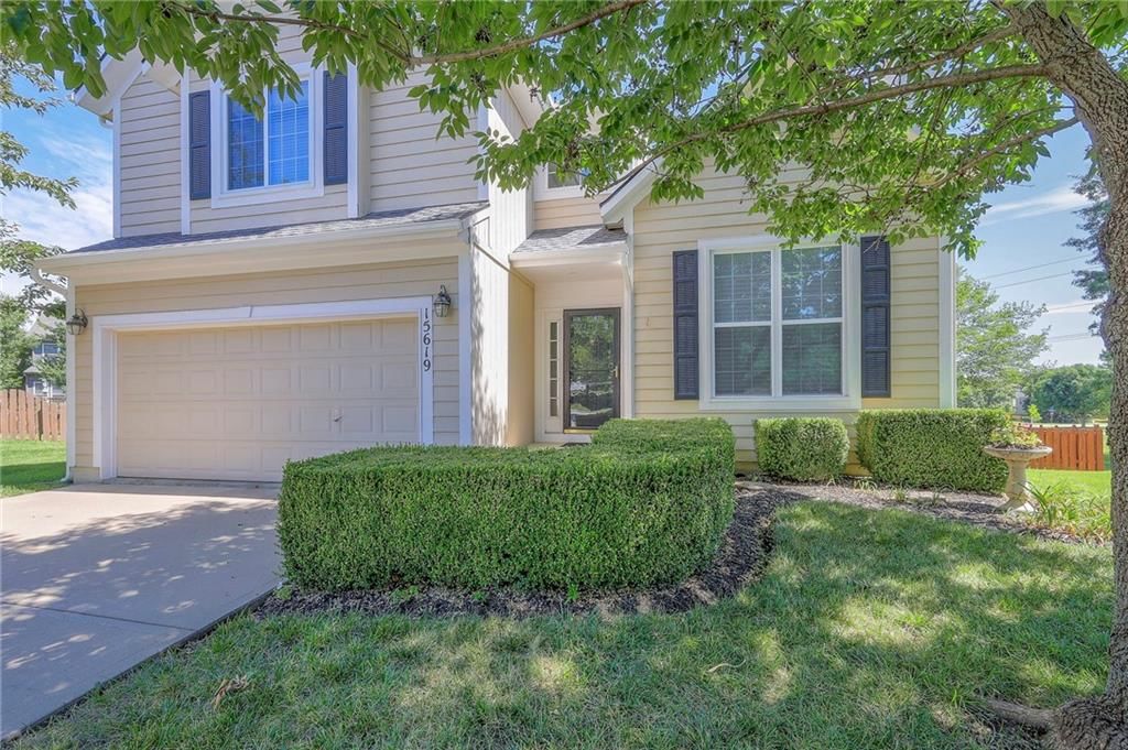 15619 S BROUGHAM Drive — photo 2