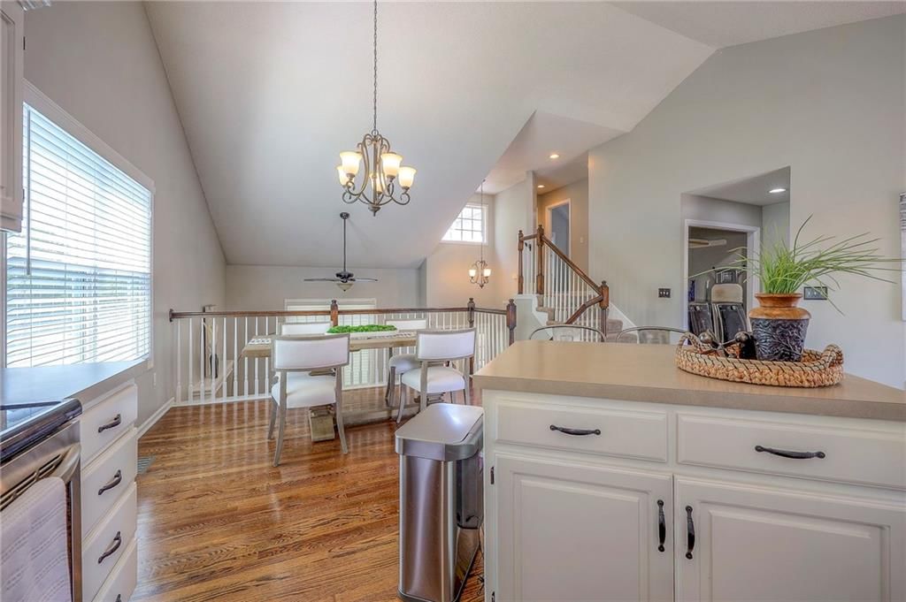 15619 S BROUGHAM Drive — photo 8