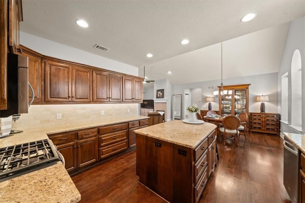 13124 Goodman Street — photo 15