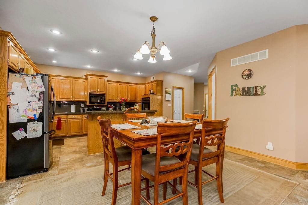 30605 CRYSTAL AIRE Drive — photo 13