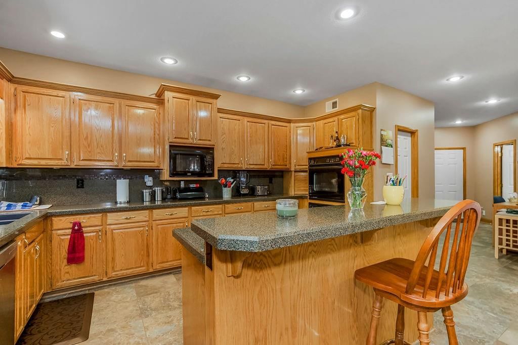 30605 CRYSTAL AIRE Drive — photo 15