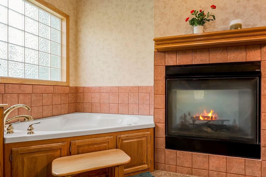 30605 CRYSTAL AIRE Drive — photo 20